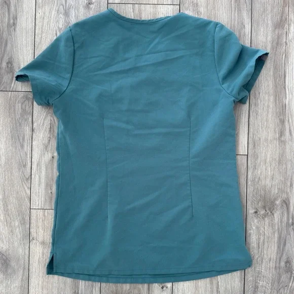 FIGS Scrubs Women Teal V Neck Short Sleeve Top With Chest Pocket - Picture 3 of 6